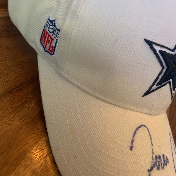 Reebok on field Dallas Cowboys hat signed by Terrence Newman - Picture 2 of 4
